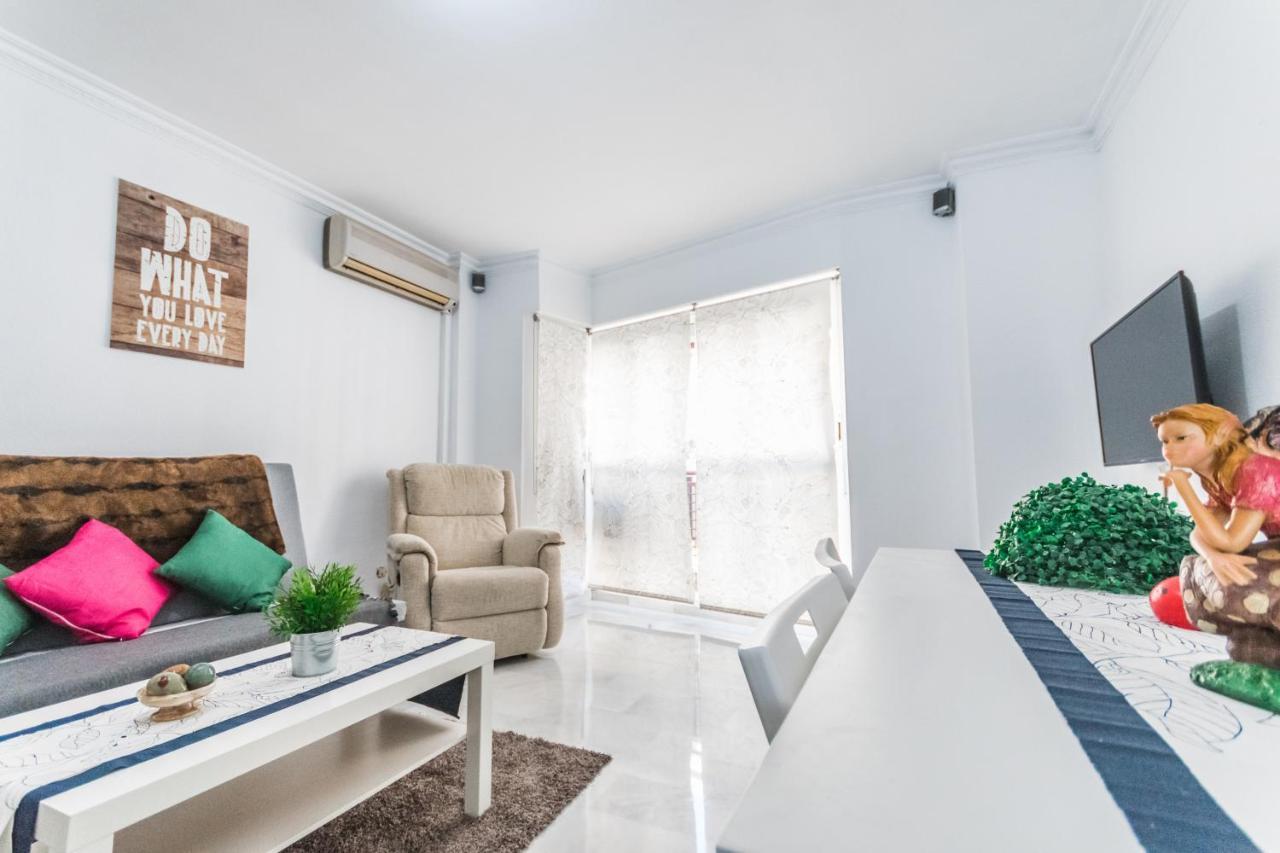 Apartamento Cubo's Apartamento Origen del Sur&Free Parking Málaga Exterior foto