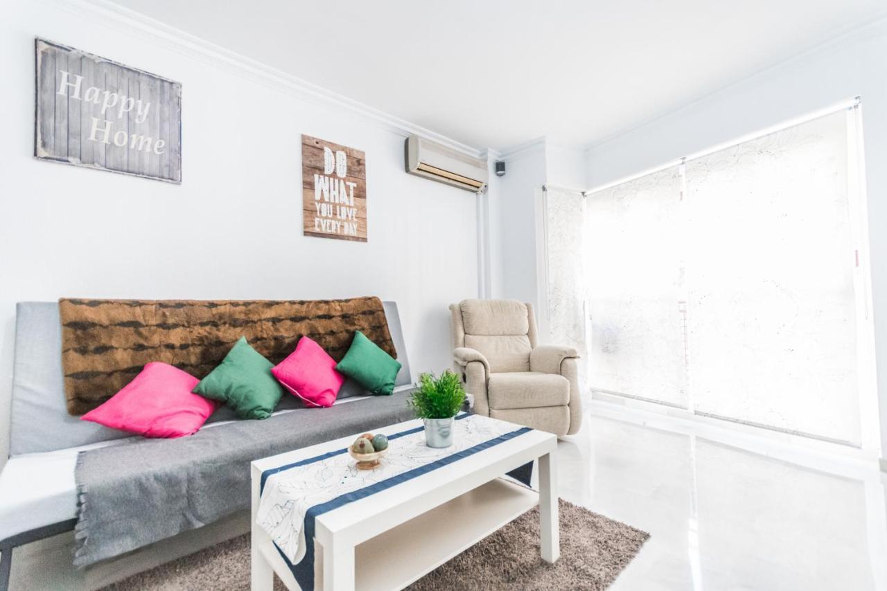 Apartamento Cubo's Apartamento Origen del Sur&Free Parking Málaga Exterior foto