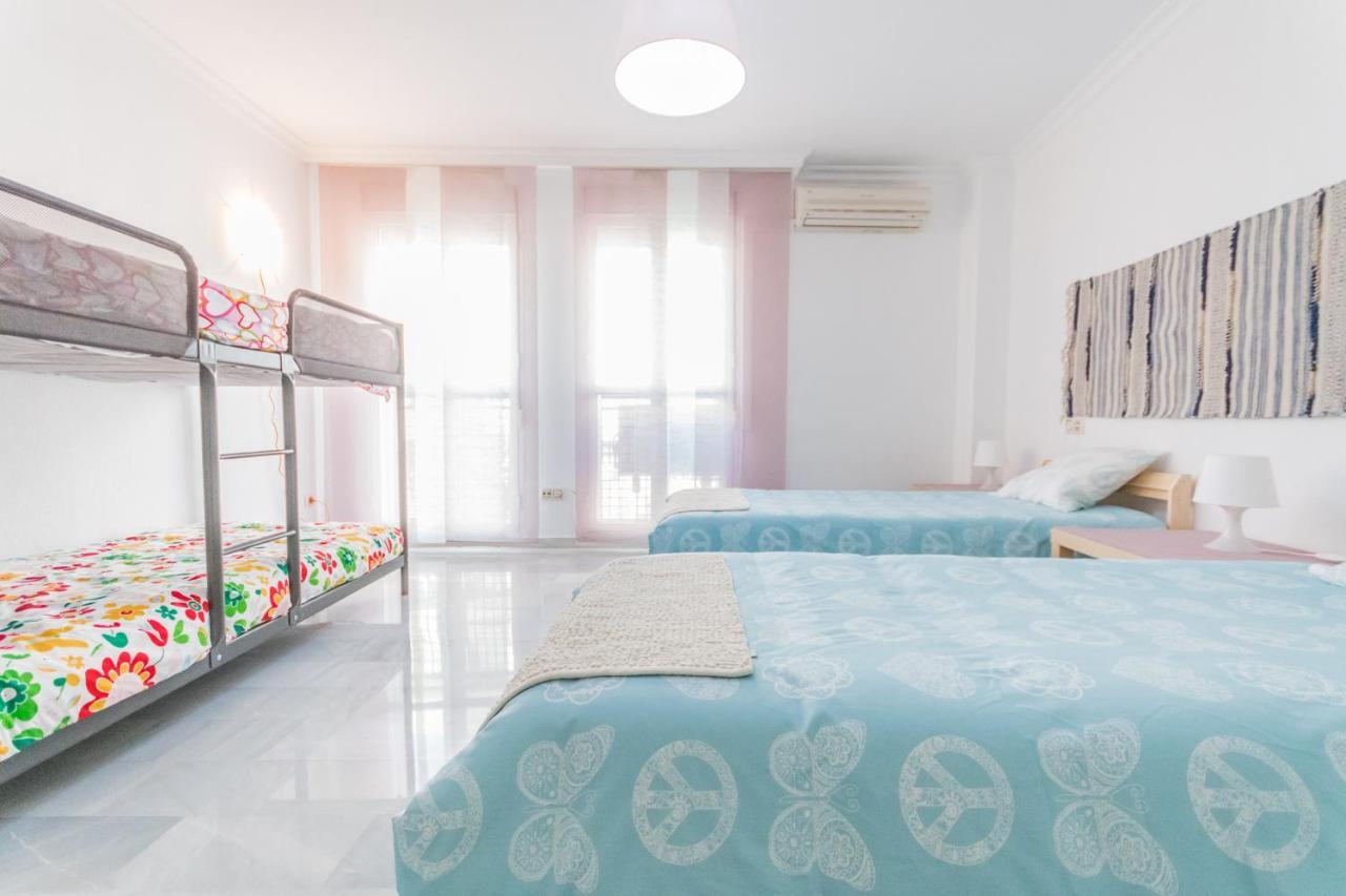 Apartamento Cubo's Apartamento Origen del Sur&Free Parking Málaga Exterior foto
